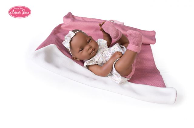 MUÑECA RECIÉN NACIDA MULATA MANTITA ANTONIO JUAN