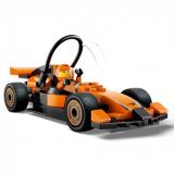 PILOTO DE FORMULA 1 CON COCHE MCLAREN LEGO CITY