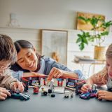 GARAJE CON COCHES MERCEDES-AMG Y ALPINE LEGO CITY