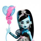 FRANKIE STEIN MONSTER HIGH CUMPLE SWEET MATTEL