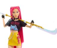 MIRA 30 CM GUERRERAS K-POP MATTEL 